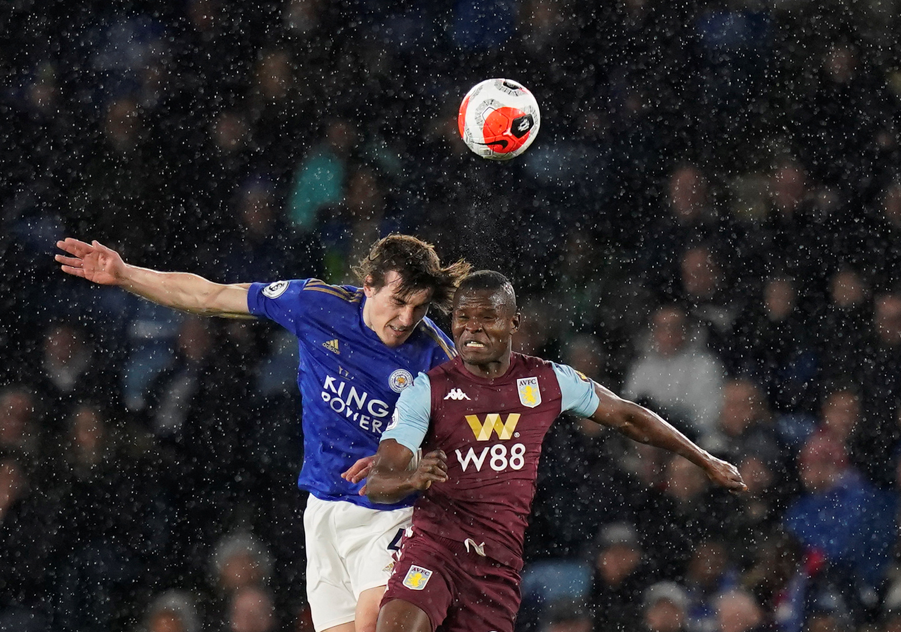 无疑更是牵 无疑更是牵